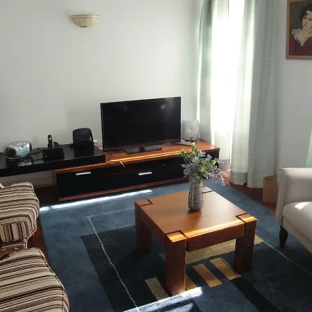 Violeta House Casa de Férias *