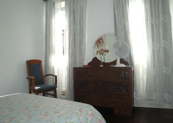 Violeta House 펜션 *